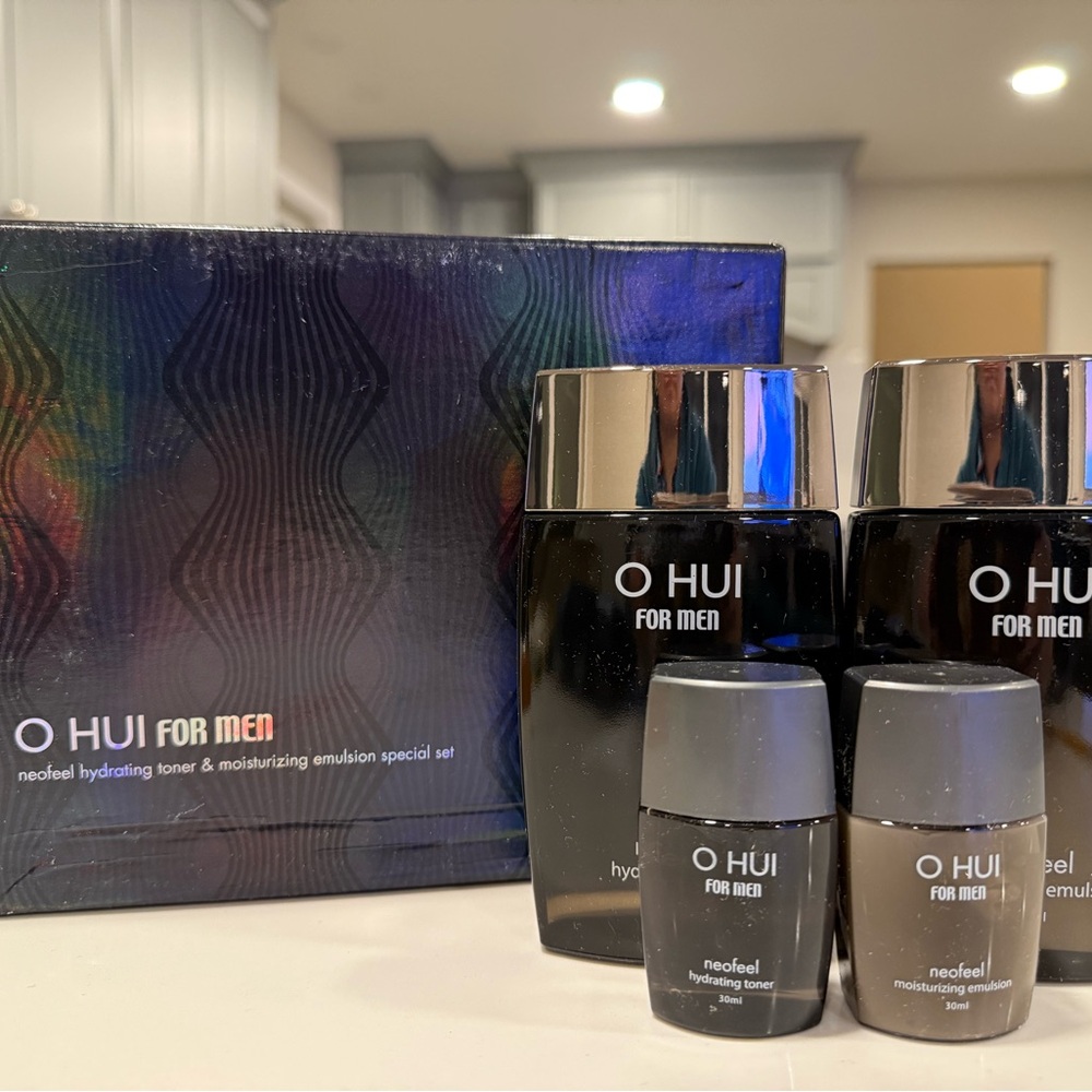 OHUI For Men Neofeel Skincare Set Toner Emulsion Oil Control Pore Care